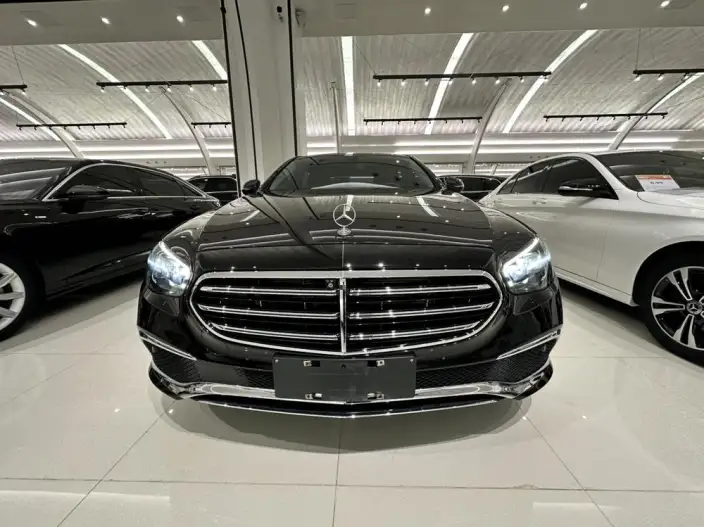 Mercedes-Benz E-Class 2022 Model Facelift II E 300 L Luxury Model sedan – фото 2