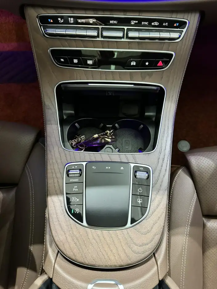 Mercedes-Benz E-Class 2022 Model Facelift II E 300 L Luxury Model sedan – фото 8