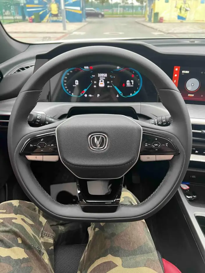 Changan CS35 PLUS 2023 Model Changxiang Edition Blue whale NE 1.4T DCT Luxury Model – фото 9