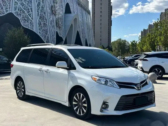 Sienna 2019 Model 3.5L Parallel Imported – фото 3