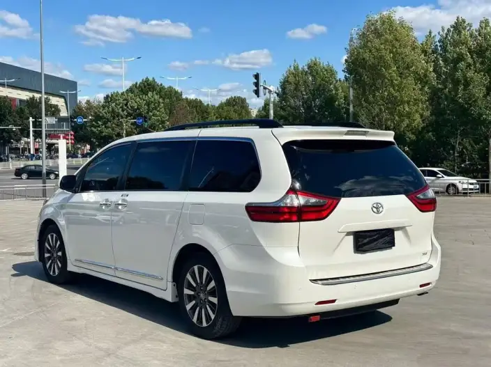 Sienna 2019 Model 3.5L Parallel Imported – фото 4