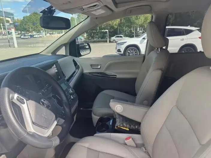 Sienna 2019 Model 3.5L Parallel Imported – фото 8