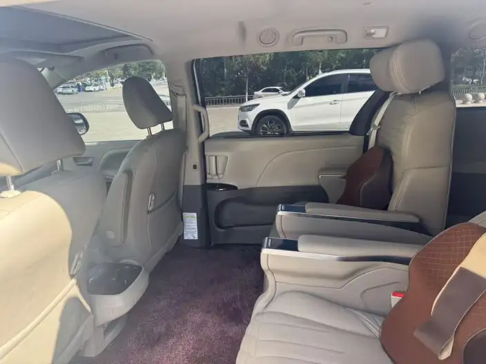Sienna 2019 Model 3.5L Parallel Imported – фото 9