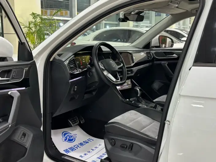 Tayron X 2020 Model 330TSI 2WD Noble Zhilian Edition – фото 7