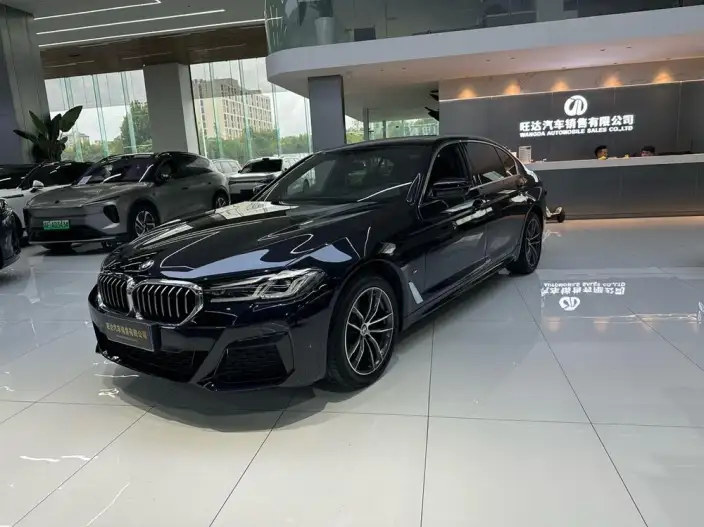 BMW 5 Series 2022 Model Facelift II 525Li M Sports Set – фото 1