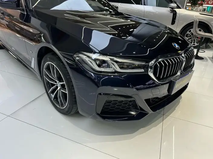 BMW 5 Series 2022 Model Facelift II 525Li M Sports Set – фото 8