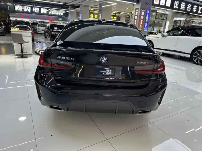 BMW 3 Series 2023 Model 325i M Sports Set – фото 4