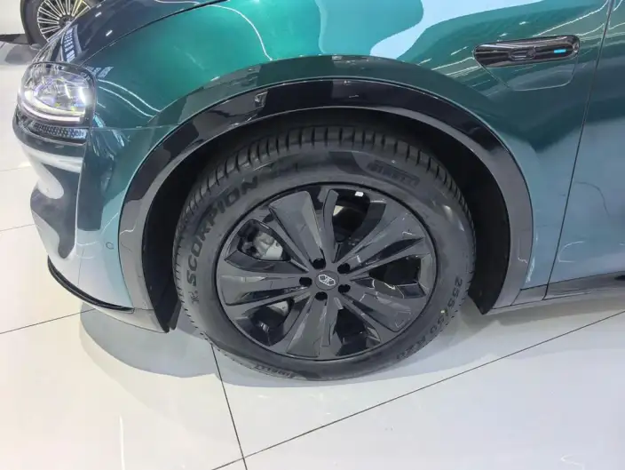Luxeed R7 2024 Model Extended Range 37kWh Max Rear Drive Edition – фото 8