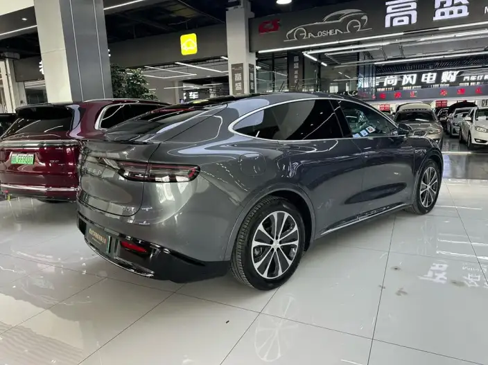 Luxeed R7 2024 Model Extended Range 37kWh Max Rear Drive Edition – фото 6