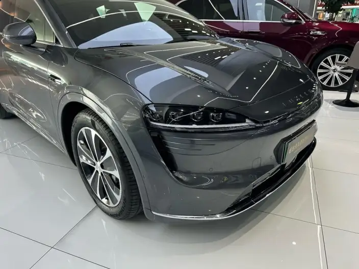 Luxeed R7 2024 Model Extended Range 37kWh Max Rear Drive Edition – фото 9