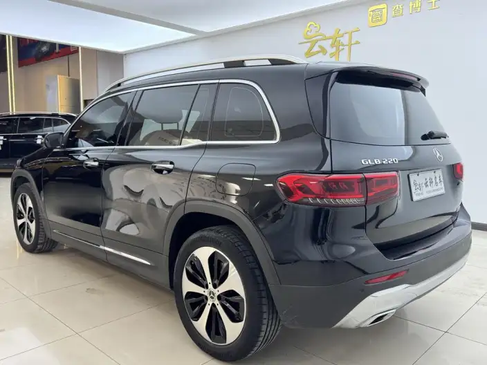 Mercedes-Benz GLB 2023 Model GLB 220 Fashion Model – фото 5