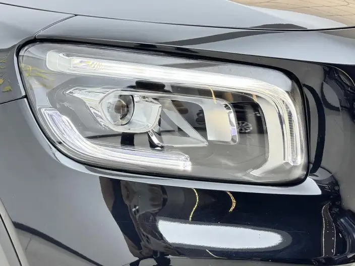 Mercedes-Benz GLB 2023 Model GLB 220 Fashion Model – фото 8