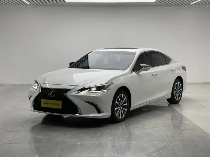 Lexus ES 2024 Model 200 Premium