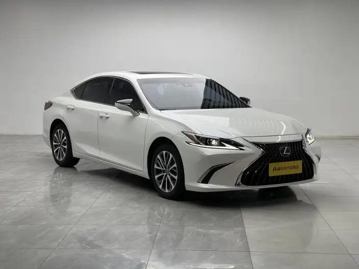Lexus ES 2024 Model 200 Premium
