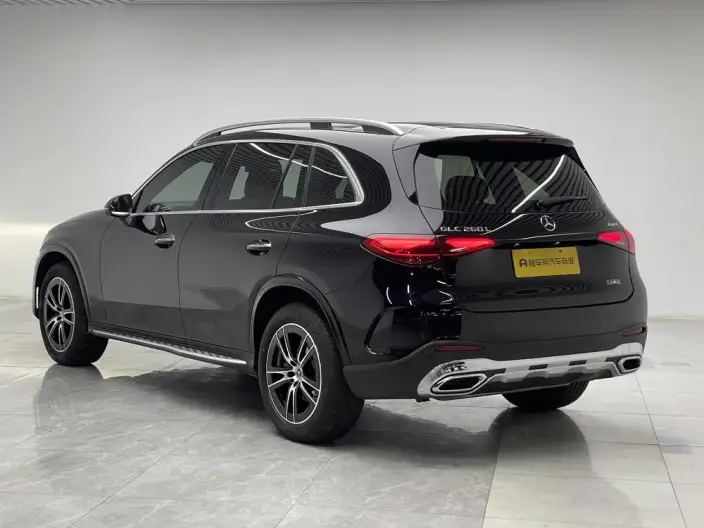 Mercedes-Benz GLC 2025 Model GLC 260 L 4MATIC Luxury Model 5 seat – фото 5