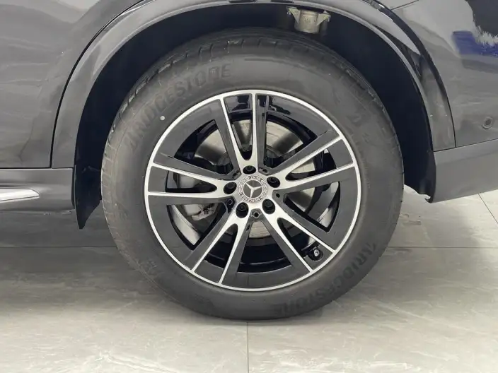 Mercedes-Benz GLC 2025 Model GLC 260 L 4MATIC Luxury Model 5 seat – фото 9