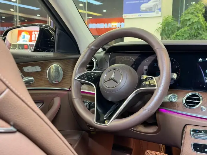 Mercedes-Benz E-Class 2022 Model E 300 L Luxury Model sedan – фото 10