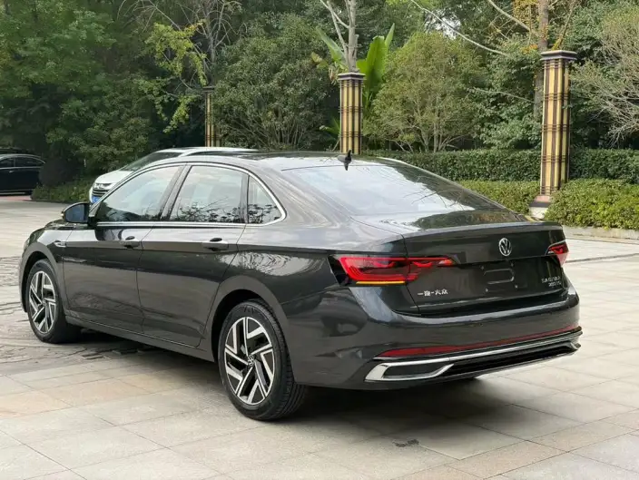 Volkswagen Sagitar 2023 Model 280TSI DSG Beyond Edition – фото 4