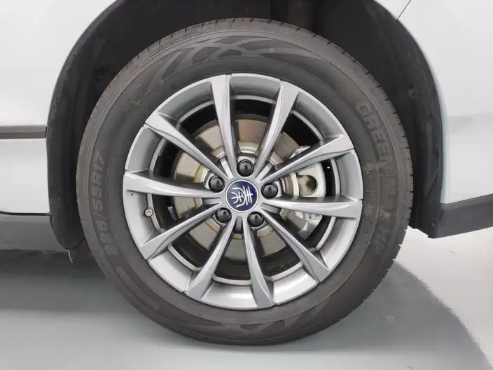 QinL EV 2025 Model 470KM Leading Model – фото 9