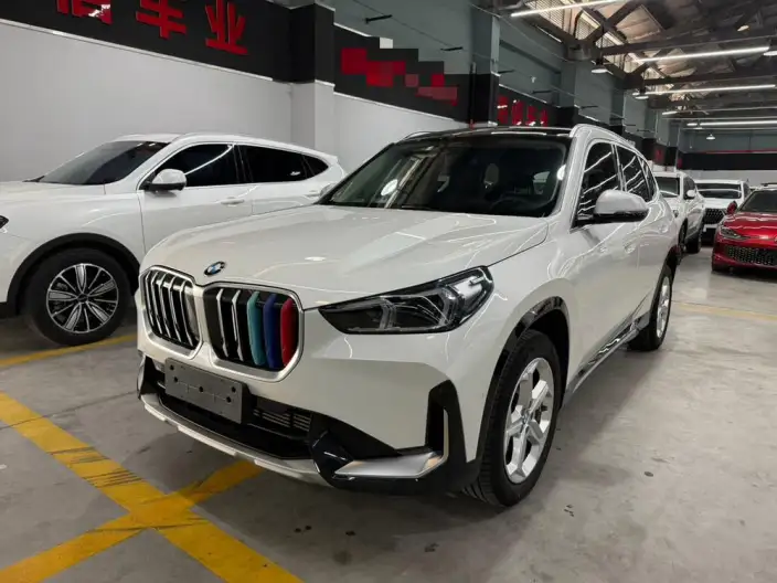 BMW X1 2023 Model sDrive20Li X Design Set – фото 1
