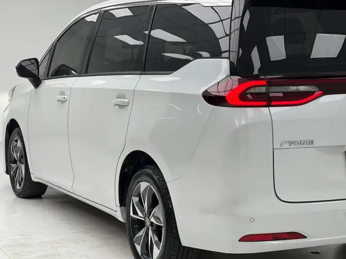 GAC Trumpchi M6 2021 Model Pro 270T Automatic Deluxe Edition – фото 10