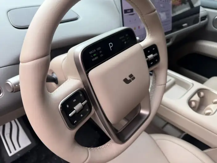 Li Auto i6 2025 Model 2WD Standard Edition – фото 10