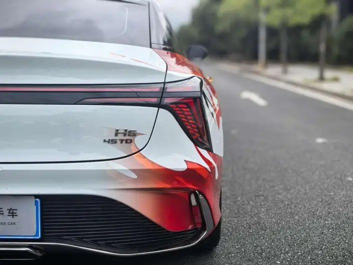HONGQI H6 2025 Model 2.0T Zhishang Edition – фото 9