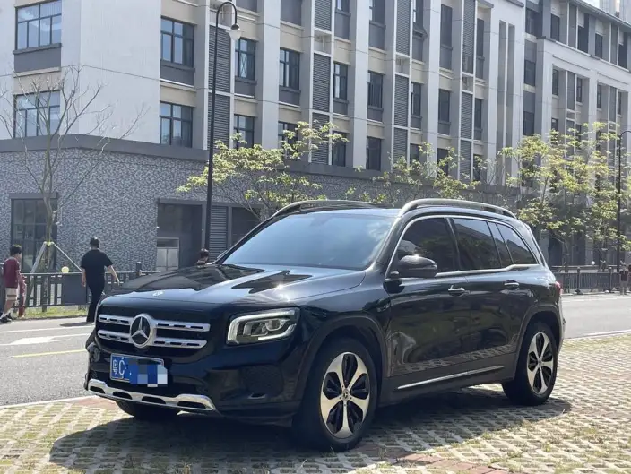 Mercedes-Benz GLB 2022 Model GLB 220 Fashion Model – фото 1