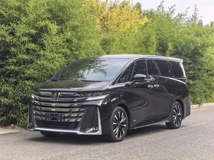 Vellfire 2023 Model Toyota Crown 2.5L Intelligent Hybrid 4WD Supreme Edition – фото 1