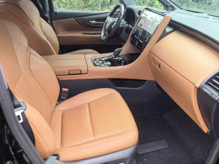 Vellfire 2023 Model Toyota Crown 2.5L Intelligent Hybrid 4WD Supreme Edition – фото 6