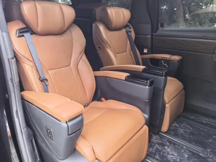 Vellfire 2023 Model Toyota Crown 2.5L Intelligent Hybrid 4WD Supreme Edition – фото 7