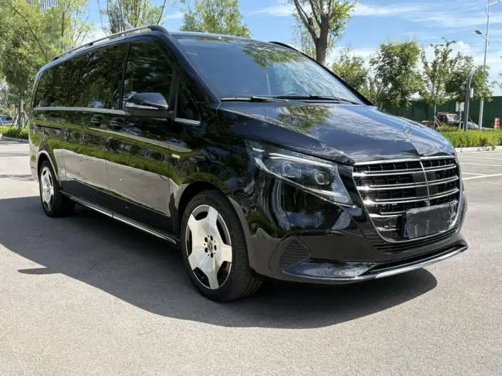 Mercedes-Benz V-Class 2024 Model V 300 L Long wheelbase Deluxe Edition – фото 3