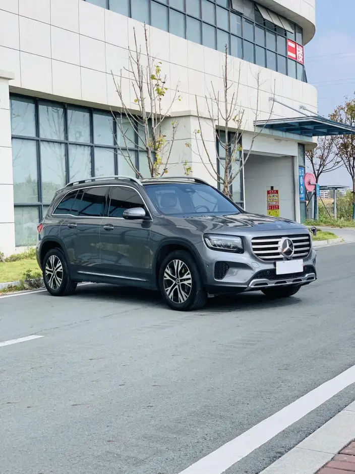 Mercedes-Benz GLB 2025 Model GLB 220 Dynamic Model – фото 3