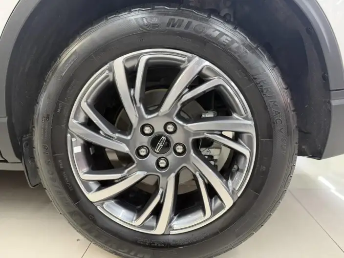 Lincoln Corsair 2024 Model 2.0T 2WD Exclusive Edition – фото 6