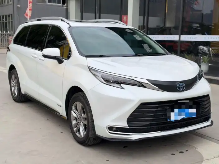 Toyota Sienna 2024 Model Hybrid 2.5L Zhen Xiang Premium Edition – фото 3