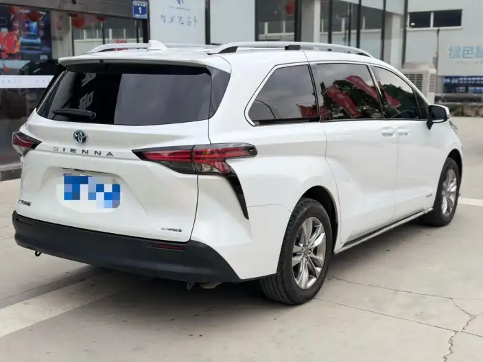 Toyota Sienna 2024 Model Hybrid 2.5L Zhen Xiang Premium Edition – фото 6