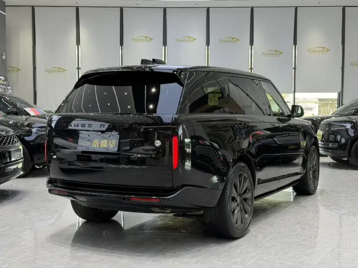 Range Rover 2026 Model 3.0 L6 400PS SE Long axis Edition