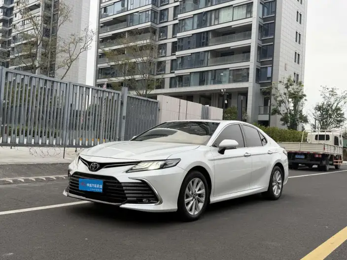 Toyota Camry 2021 Model 2.0G Deluxe Edition