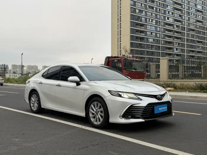 Toyota Camry 2021 Model 2.0G Deluxe Edition