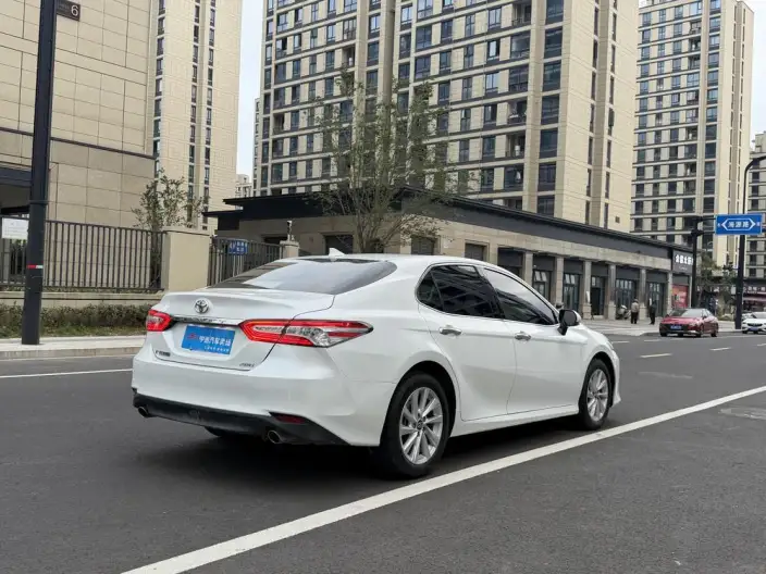 Toyota Camry 2021 Model 2.0G Deluxe Edition – фото 6