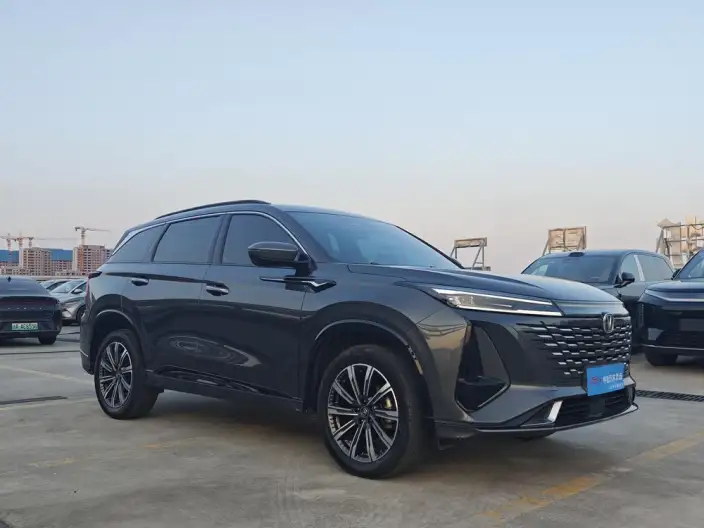 Changan CS75 PLUS 2023 Model Third generation 1.5T Automatic Pilot Model