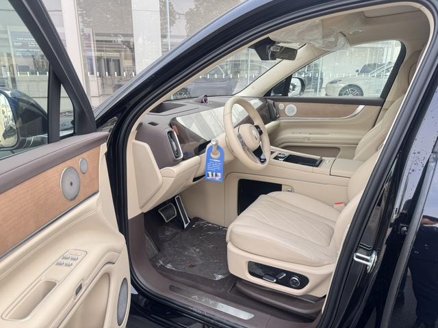 AITO M9 2024 Extended-Range Ultra 6-Seater – фото 3