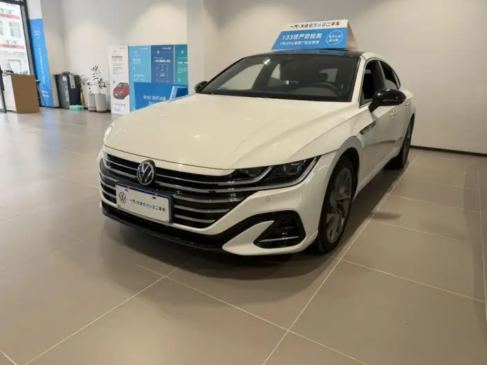 Volkswagen CC 2024 Model 380TSI Eye-catching version – фото 1