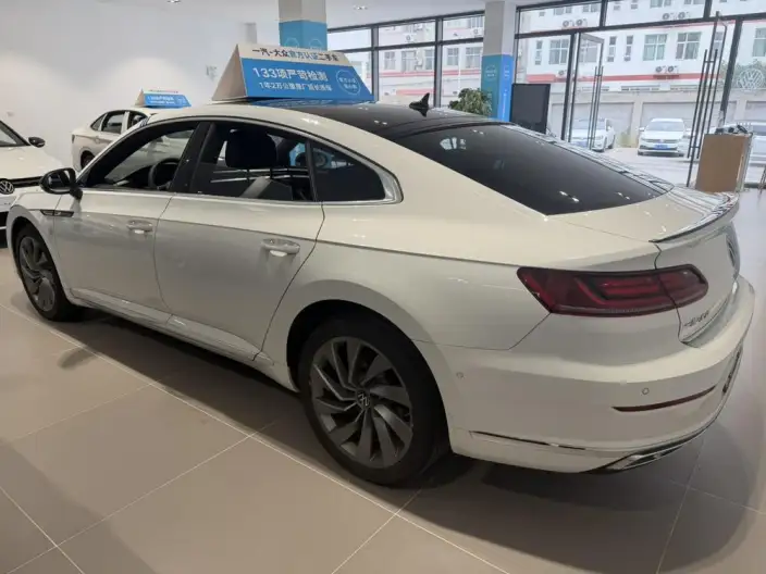Volkswagen CC 2024 Model 380TSI Eye-catching version – фото 4
