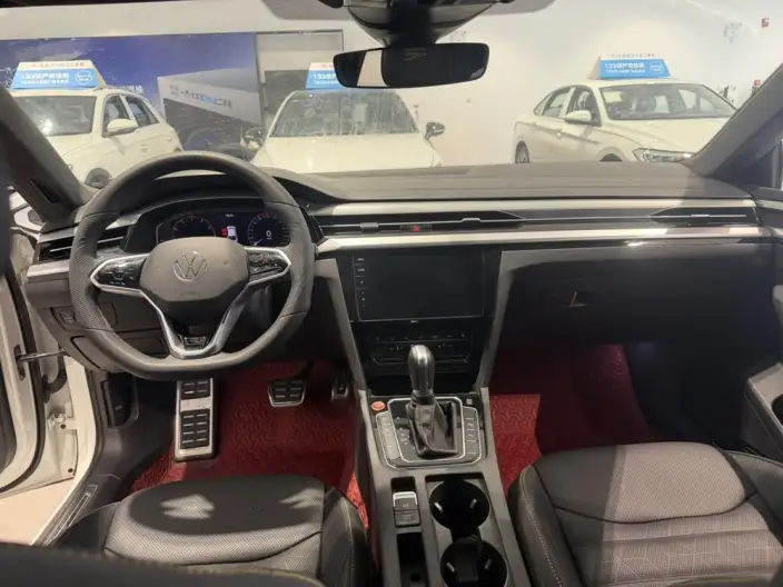 Volkswagen CC 2024 Model 380TSI Eye-catching version – фото 8