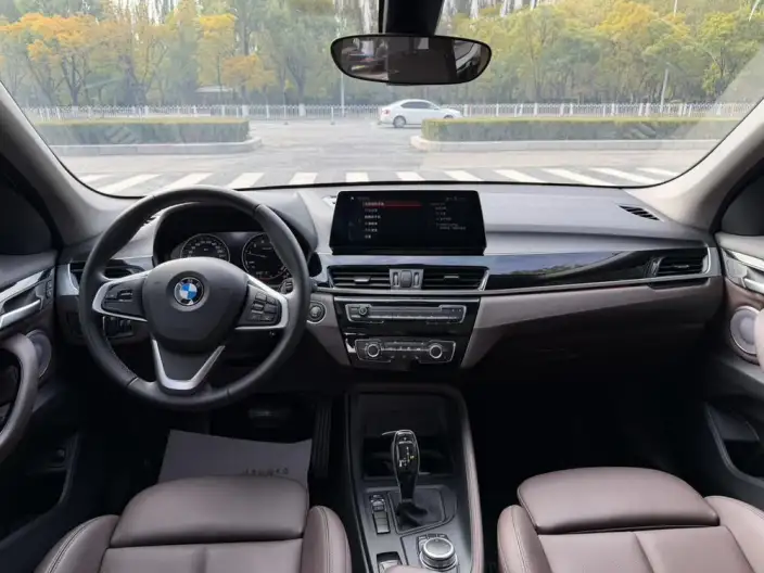BMW X1 2022 Model sDrive20Li Fashion Model – фото 7