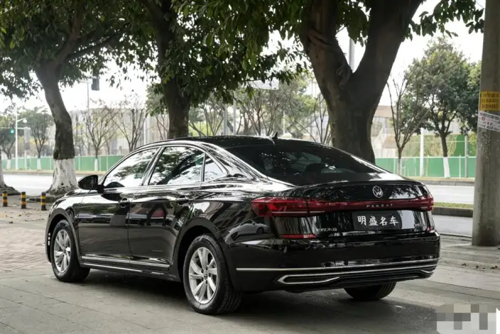 Volkswagen Passat 2024 Model 280TSI Business Edition – фото 5