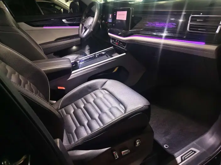 Volkswagen Teramont 2022 Model Teramont X 380TSI 4WD Respect Ultimate Edition – фото 9
