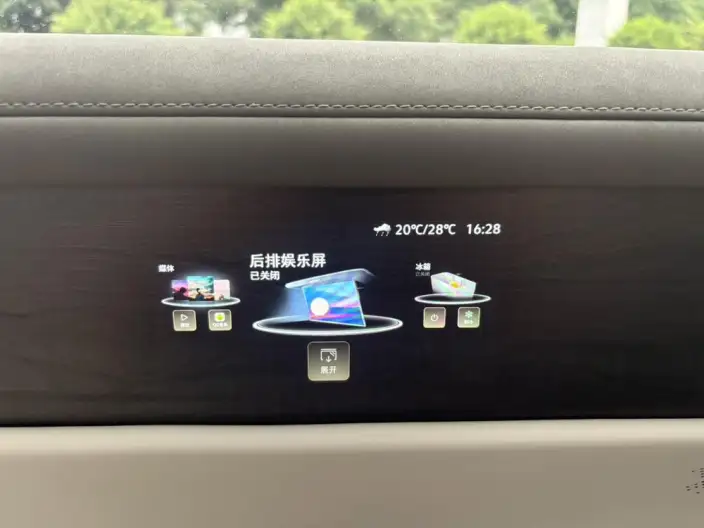 ID. ERA 9X 2026 Model Ultra 4WD Edition – фото 10