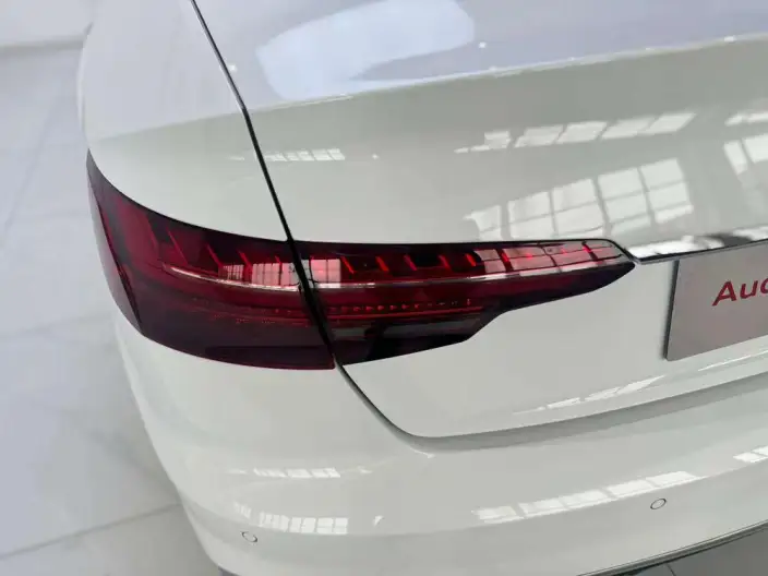 Audi A4 L 2024 Model 40 TFSI Fashion Dynamic Model – фото 7